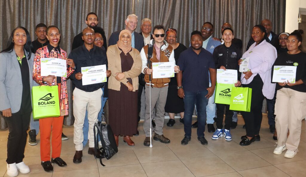 STUDENT INNOVATION SHINES AT INTER-CAMPUS ALLAN GRAY MAKERS ENTREPRENEURSHIP COMPETITION